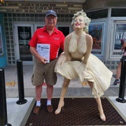Dale with Marilyn Monroe in Key West FL.jpg